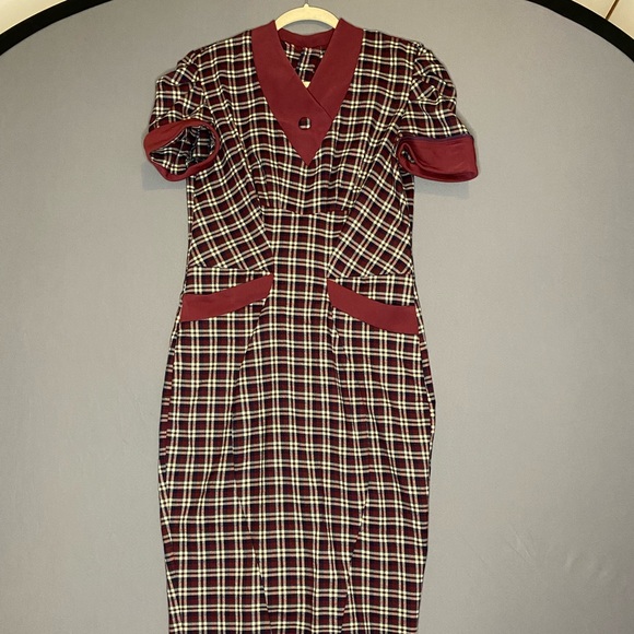 Plaid Hourglass Dress - Picture 2 of 9